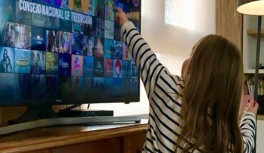 Consumo de Televisión en cuarentena alcanza las 7 horas y resalta aumento de visionado en niños, niñas y adolescentes