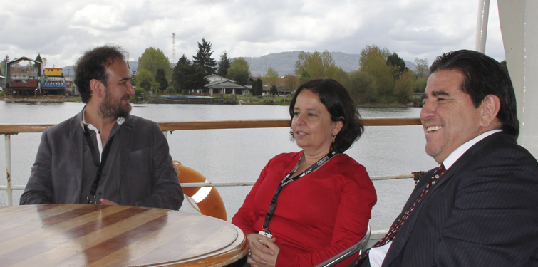 Presidente CNTV lanza sala con contenidos televisivos en FIC Valdivia 2014 
